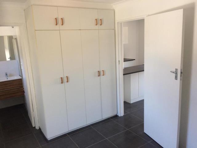 1 Bedroom Property for Sale in Table View Western Cape